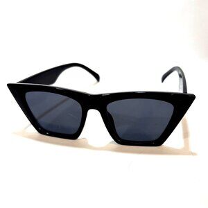 Cat Eye Black Frame Sunglasses With Dark Tinted Lenses